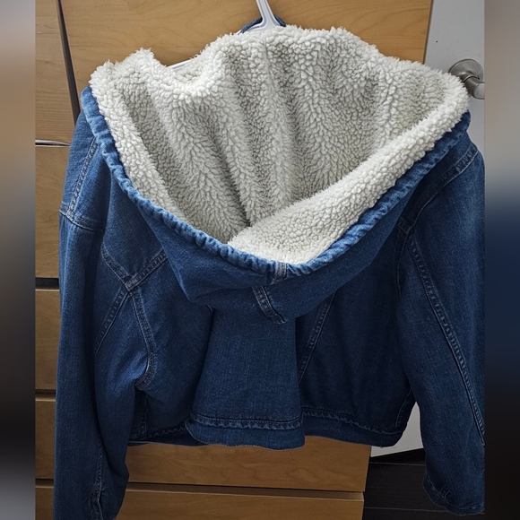 GAP cropped denim jacket - Picture 3 of 3